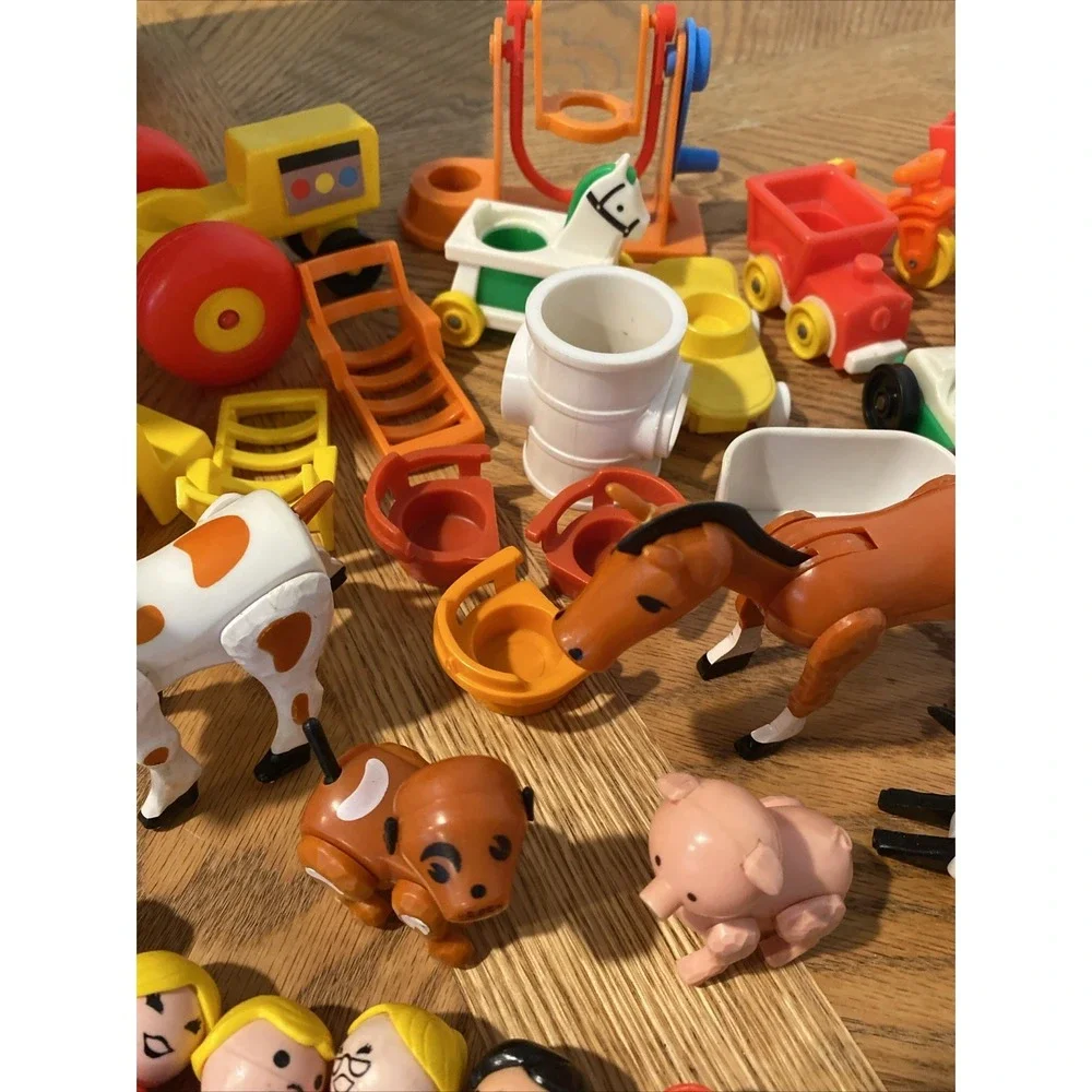 Vintage Fisher Price Little People Different Plastic People Furniture Rare HTF